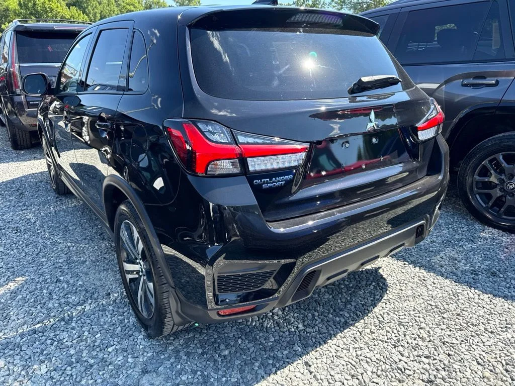 Used 2024 Black Mitsubishi 2.0 ES image 4