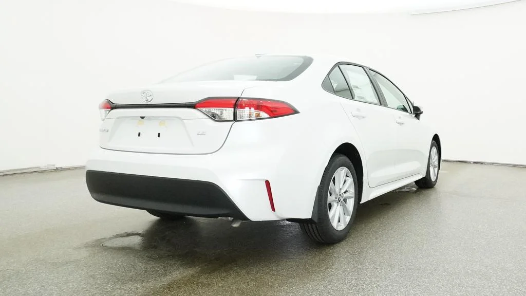 New 2027 Wind Chill Pearl Toyota LE image 21