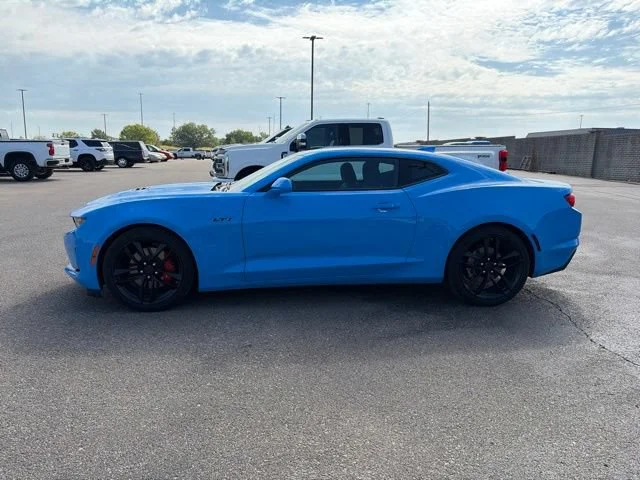 2023 Chevrolet Camaro LT1 - Photo 4