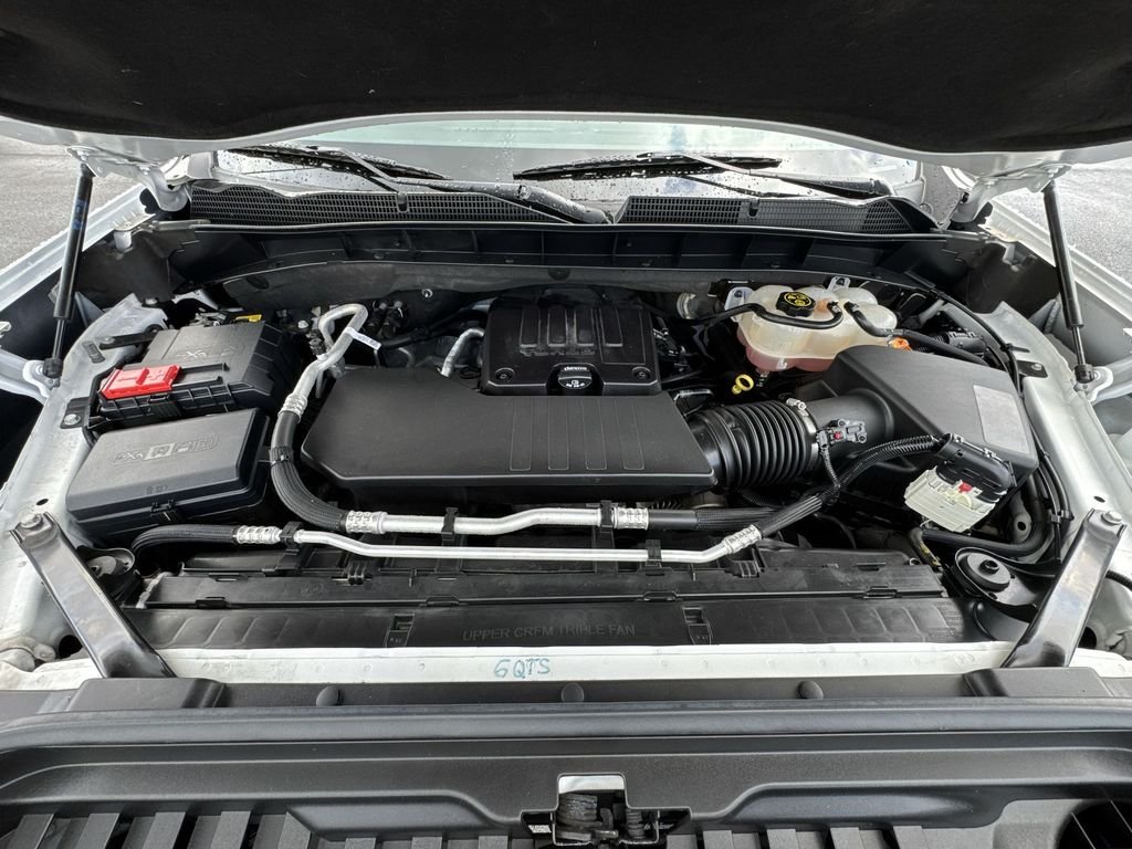 Used 2023 White GMC Elevation image 25