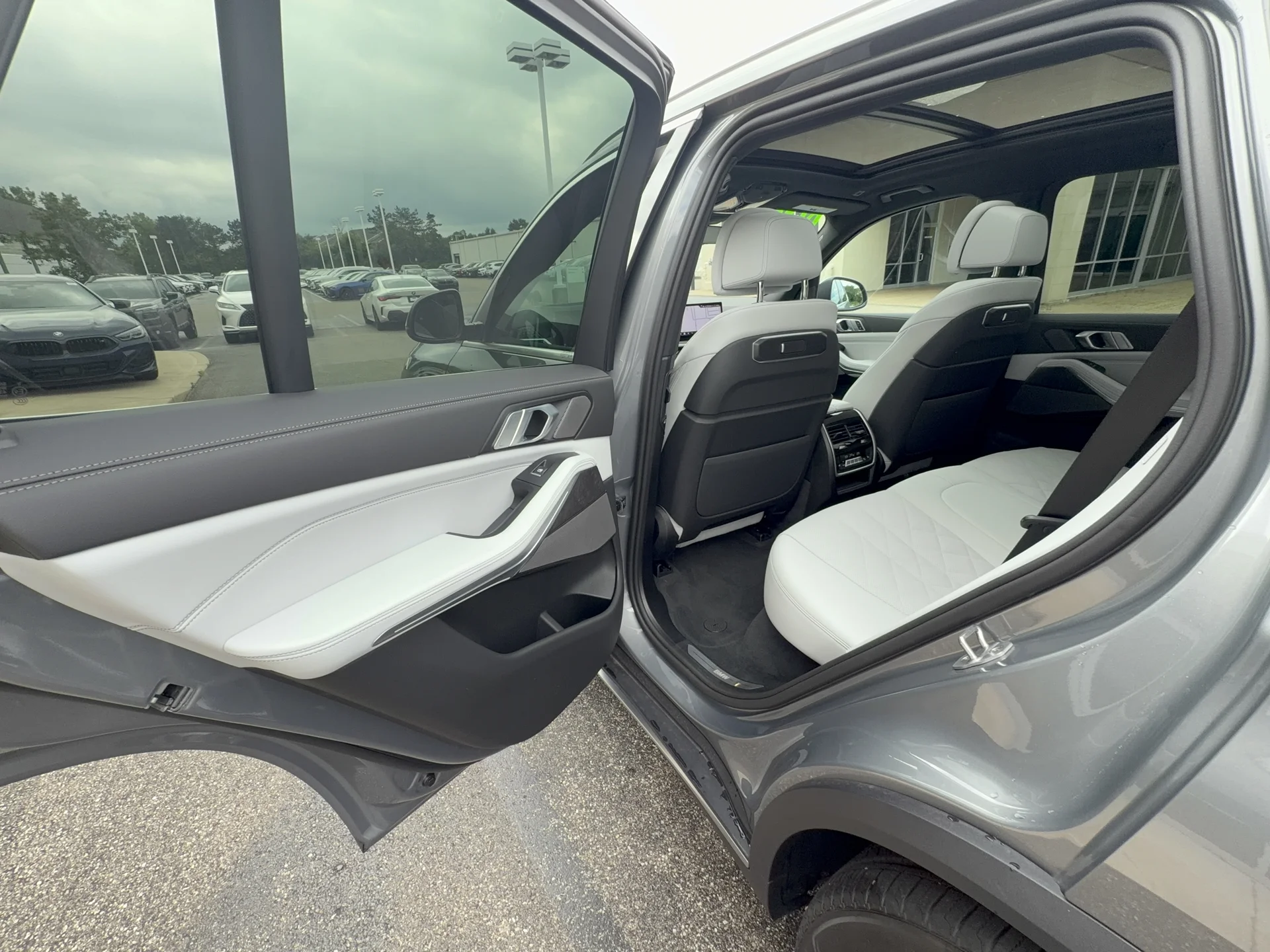 2026 BMW X5 40i - Photo 24