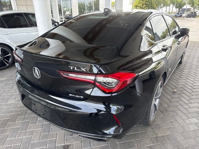 Used 2022  Acura Advance image 5