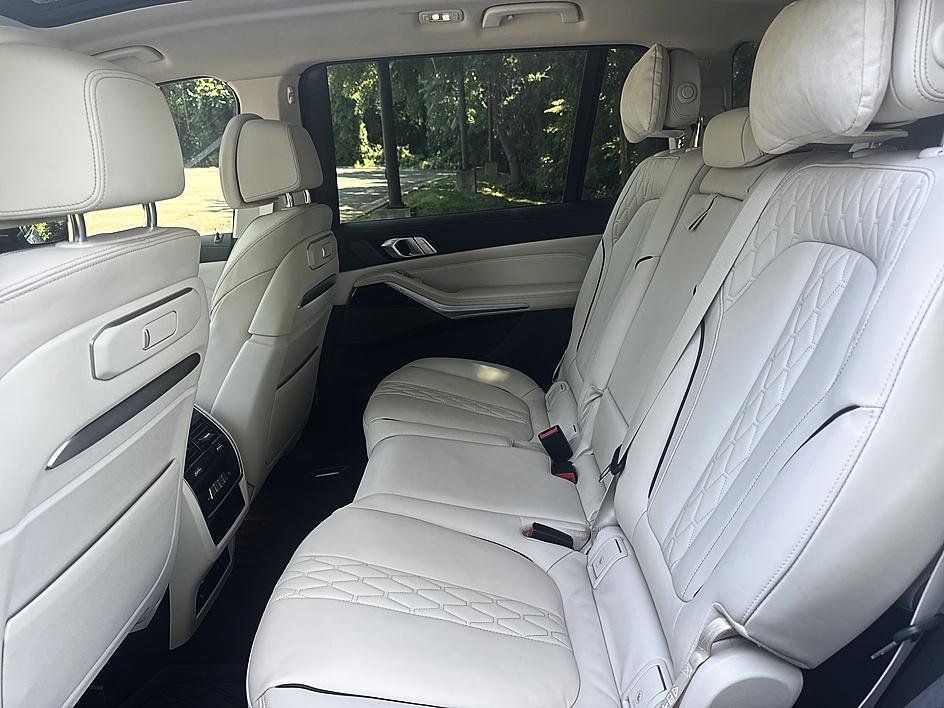 Used 2023 Alpine White BMW xDrive40i image 19