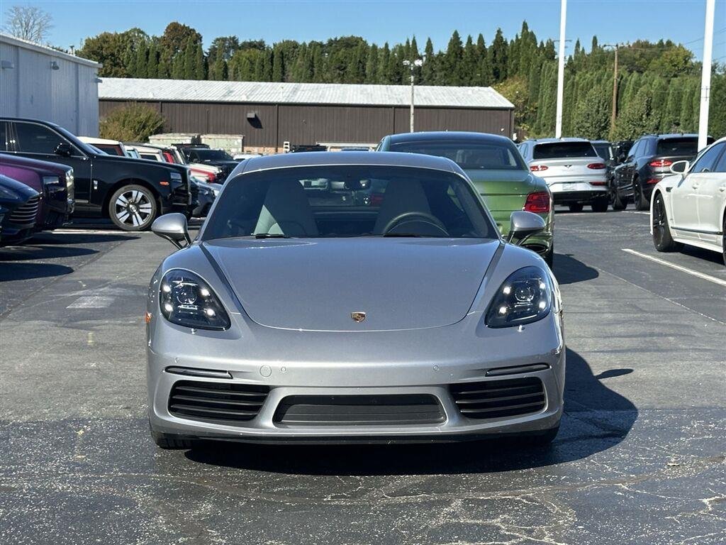 Used 2024  Porsche Style Edition image 8