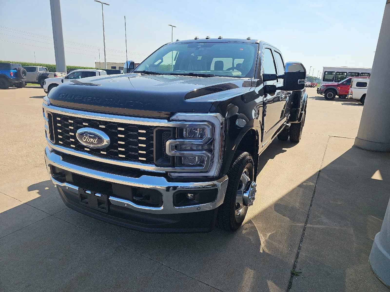 New 2026 Agate Black Metallic Ford F-350® Lariat® image 26