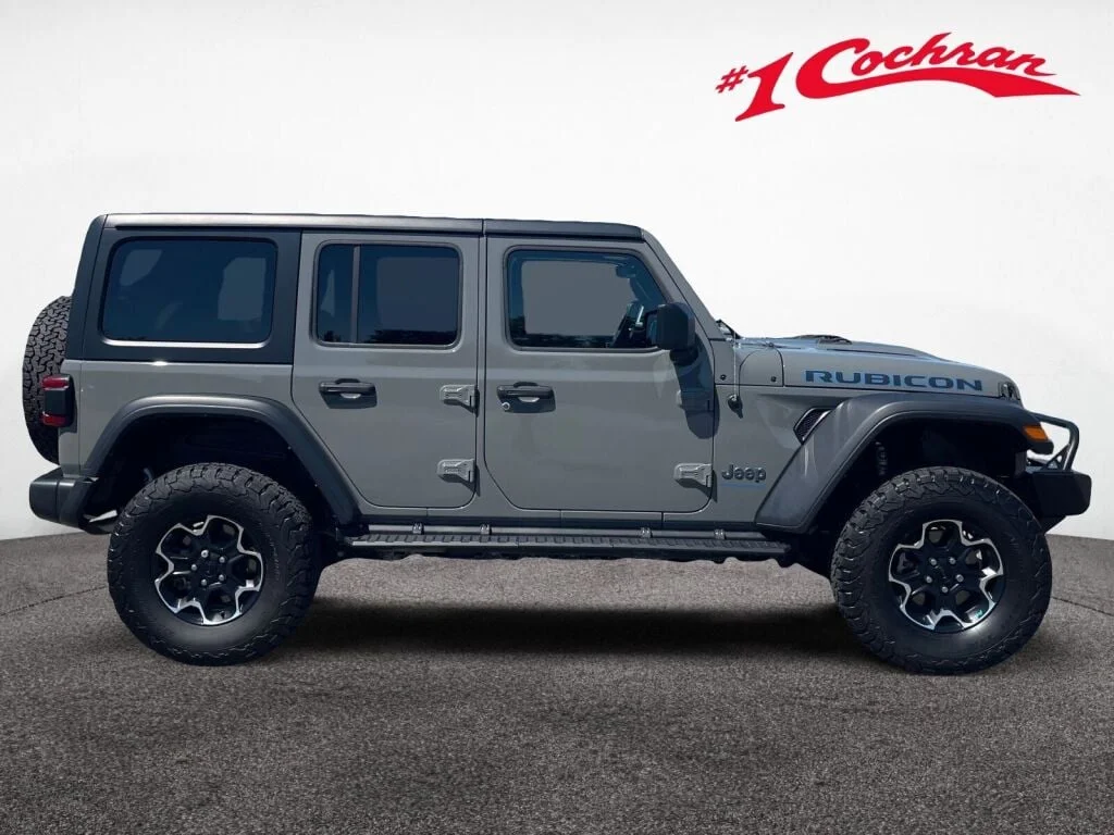Certified Used 2023 Sting-Gray Clearcoat Jeep Rubicon image 26