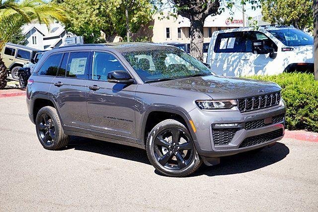 New 2026 Baltic Gray Metallic Clear-Coat Exterior Paint Jeep Limited image 3
