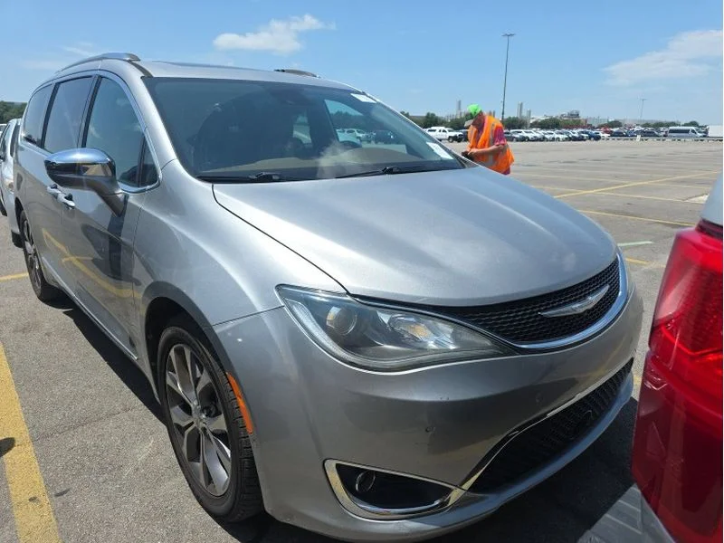 Used 2017 Billet Silver Metallic Clearcoat Chrysler Limited image 29