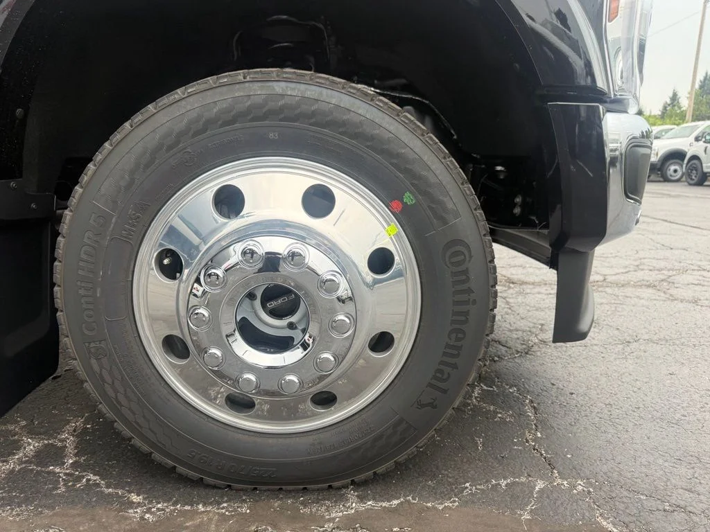 New 2026 Agate Black Metallic Ford F-450® Lariat® image 65