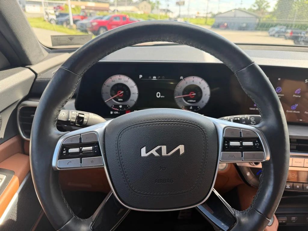 Certified Used 2024 White Kia SX-Prestige X-Line image 33