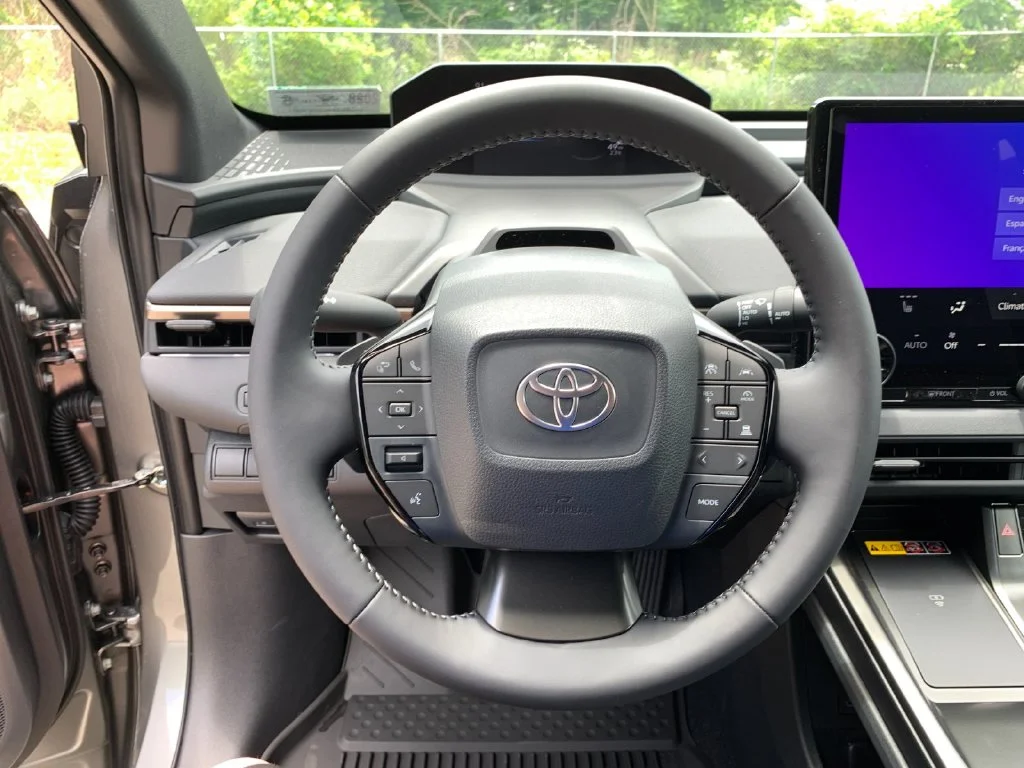 Used 2026  Toyota XLE image 27