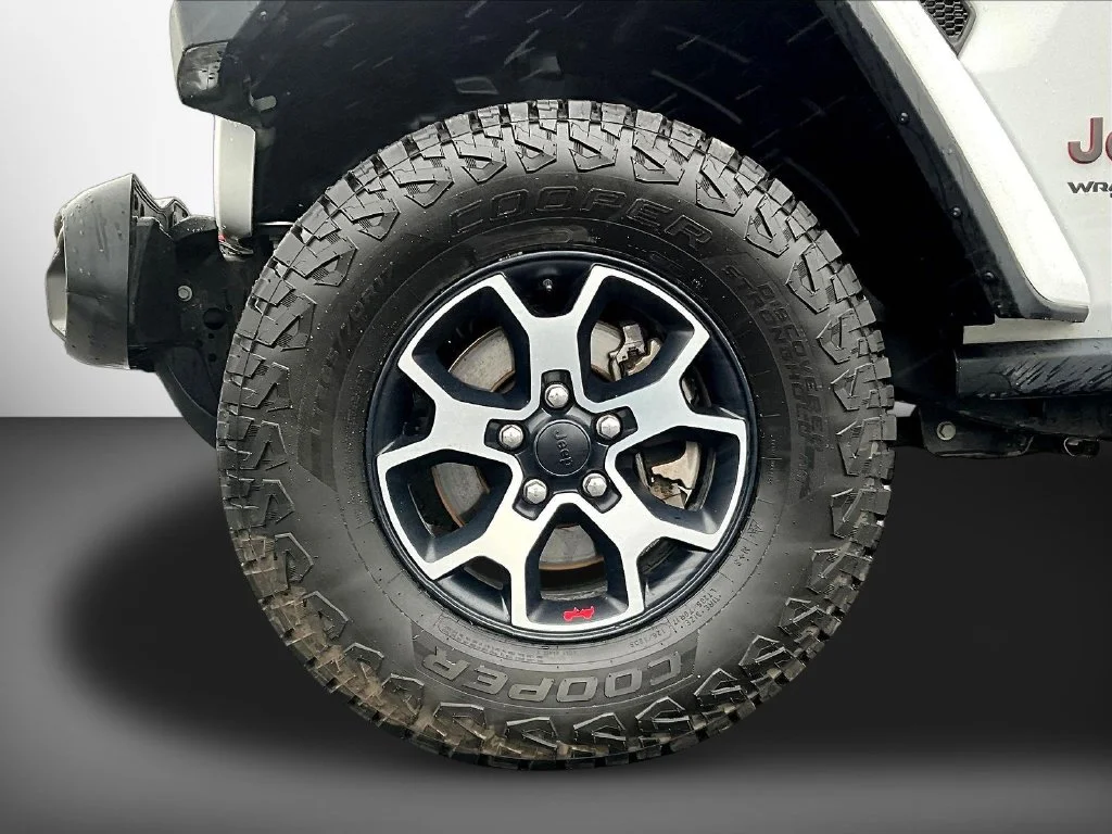 Used 2019 Bright White Clearcoat Jeep Unlimited Rubicon image 34