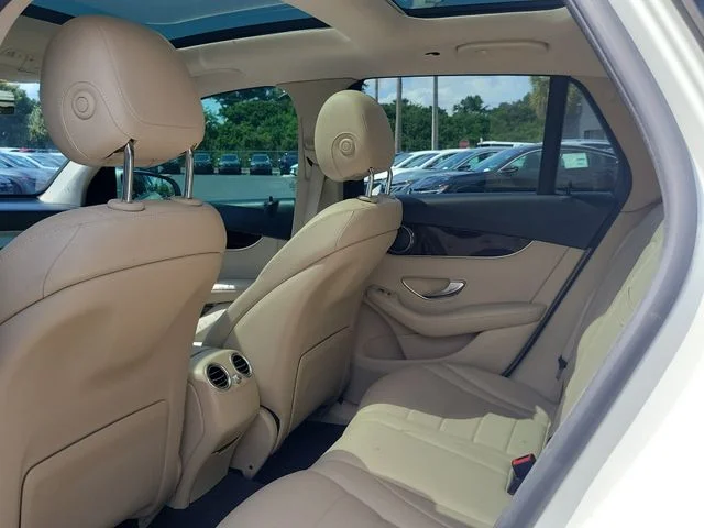 Used 2021 White Mercedes-Benz GLC 300 image 12