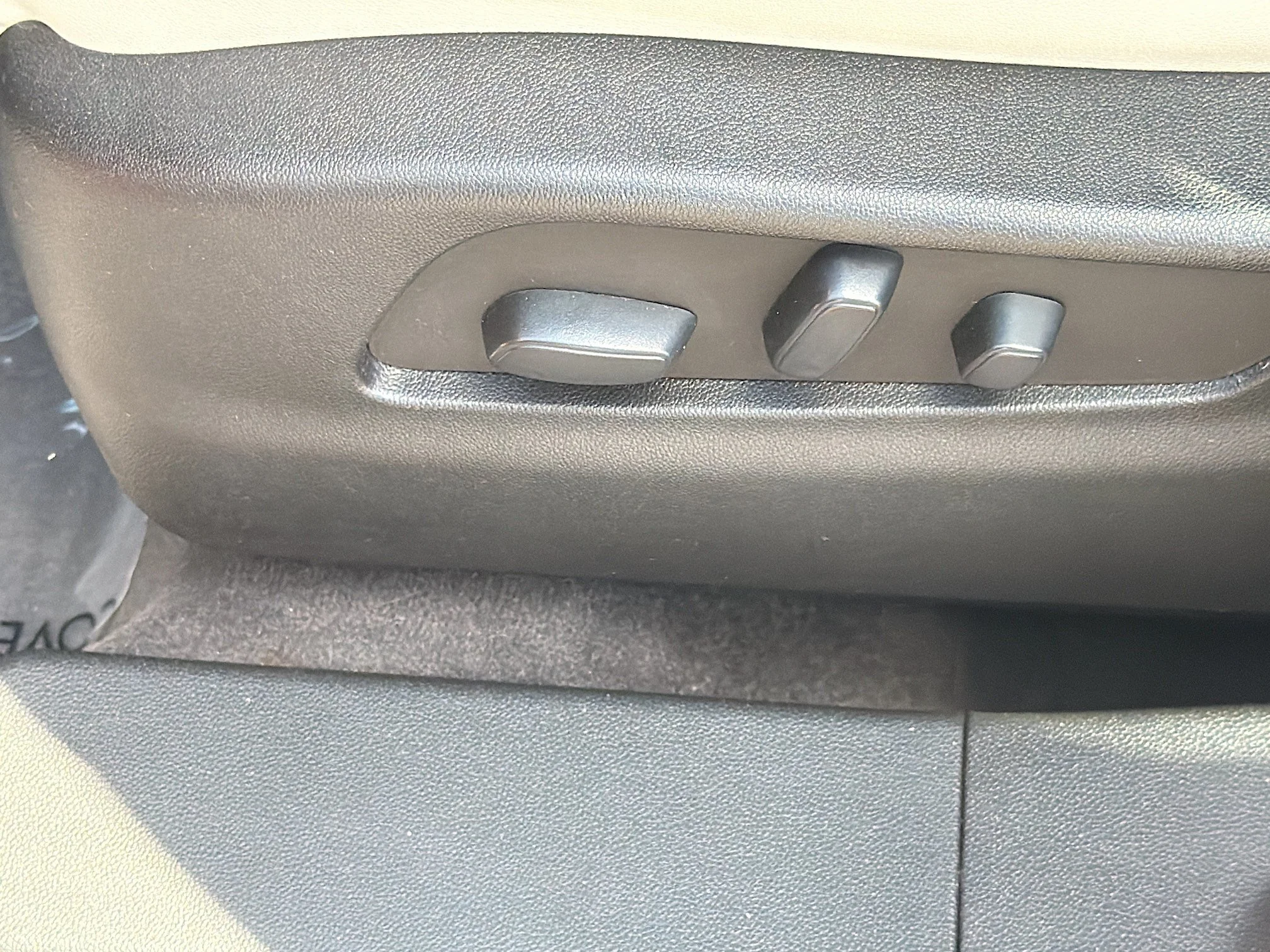 Used 2022 Infrared Tintcoat Cadillac FWD Sport image 25