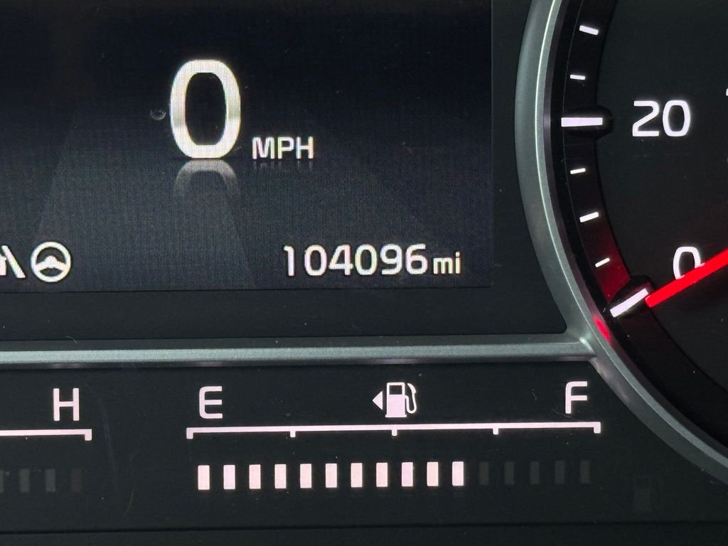Used 2022 Silver Kia LX image 5