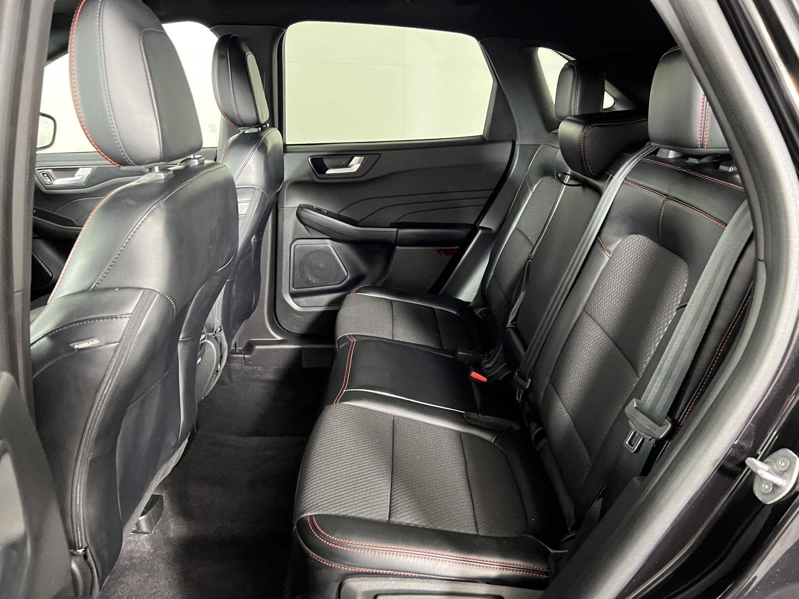 Used 2023 Agate Black Ford ST-Line image 23