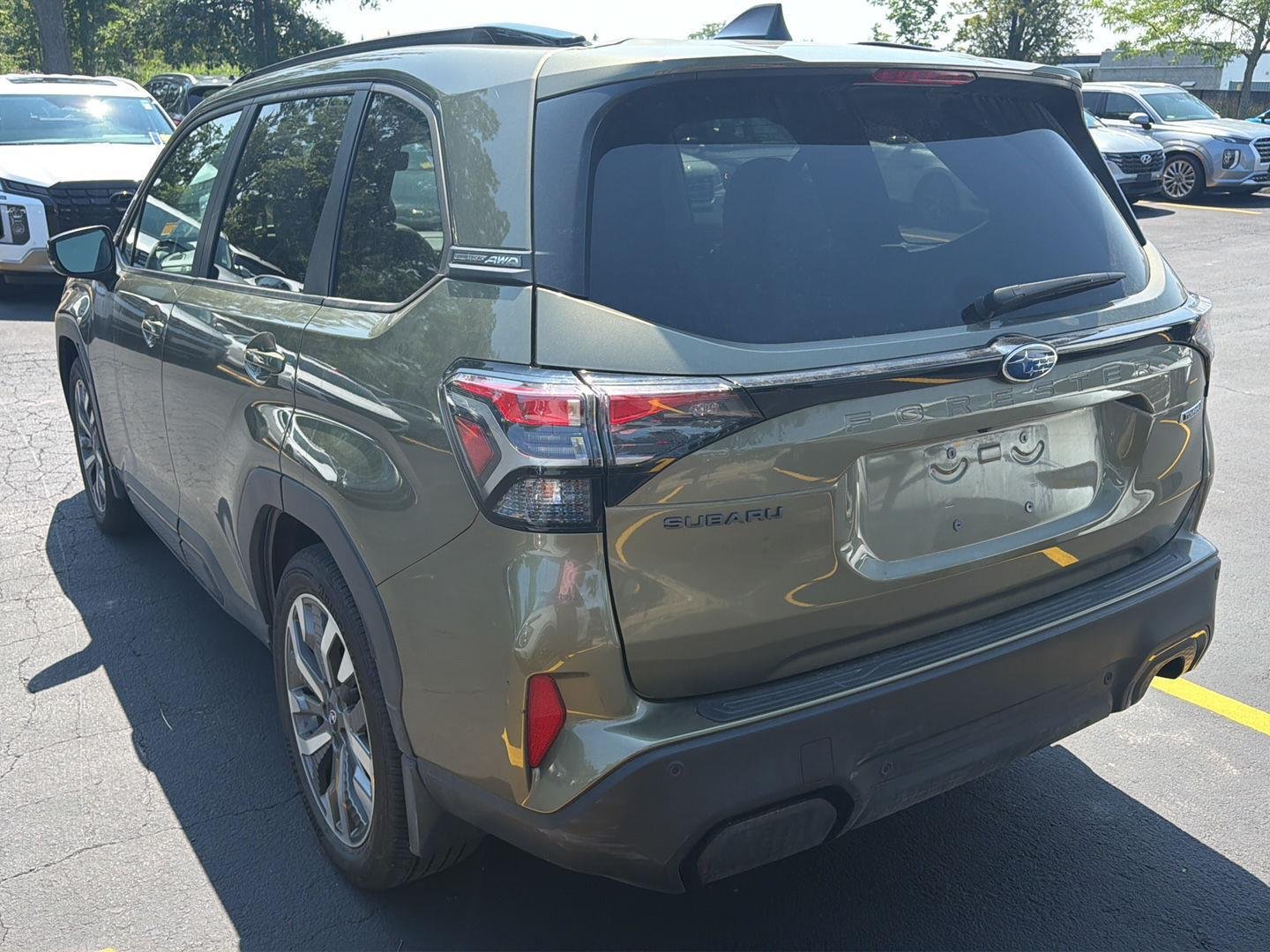 Used 2025 Autumn Green Metallic Subaru Touring image 4
