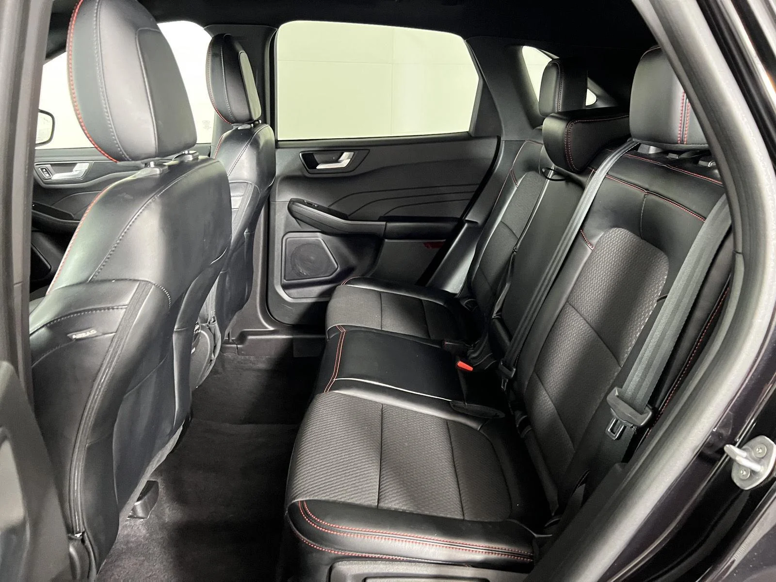 Used 2023 Agate Black Ford ST-Line image 23