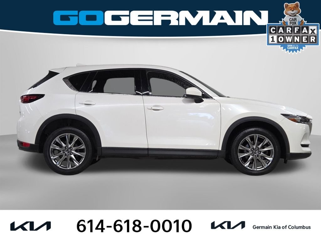 Used 2021 White Mazda Signature image 8