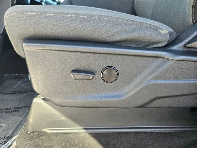 Used 2024  Ford XLT image 12