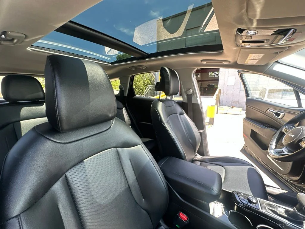 Used 2025 Black Kia EX image 38