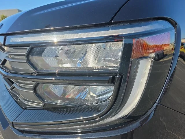 Used 2025 Black Ford Active image 34