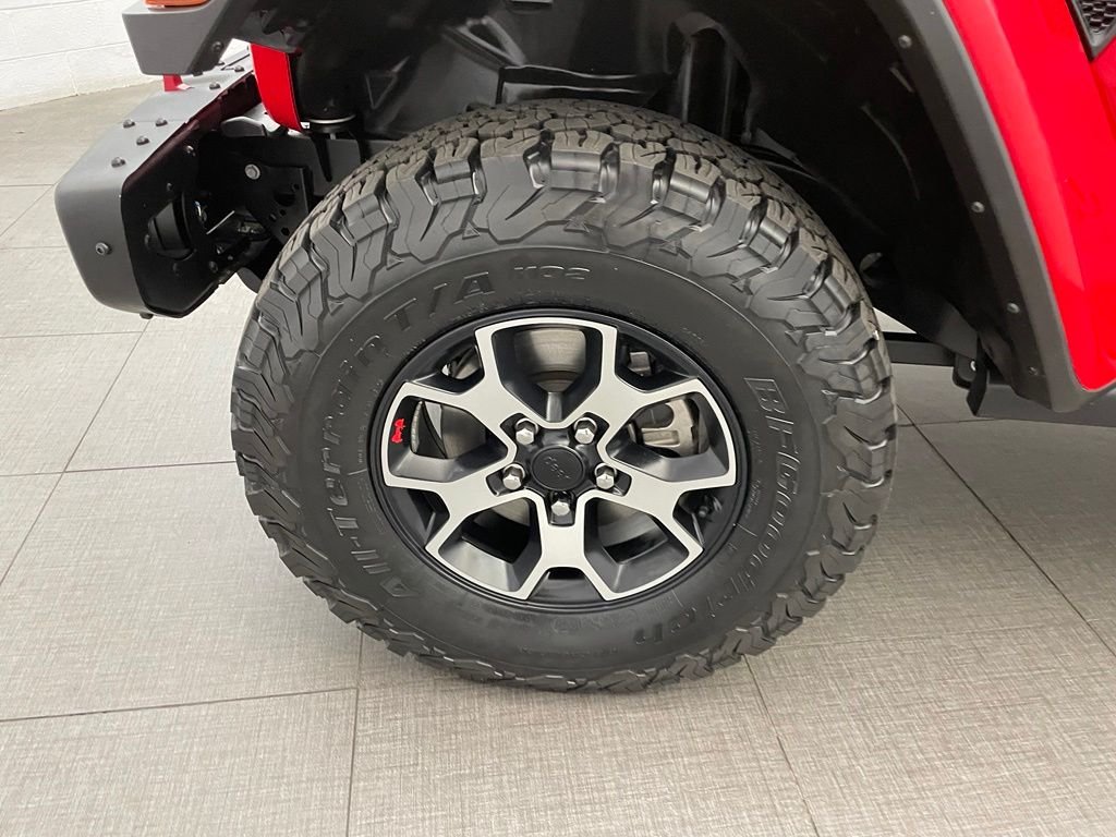 Used 2022 Red Jeep Unlimited Rubicon image 11