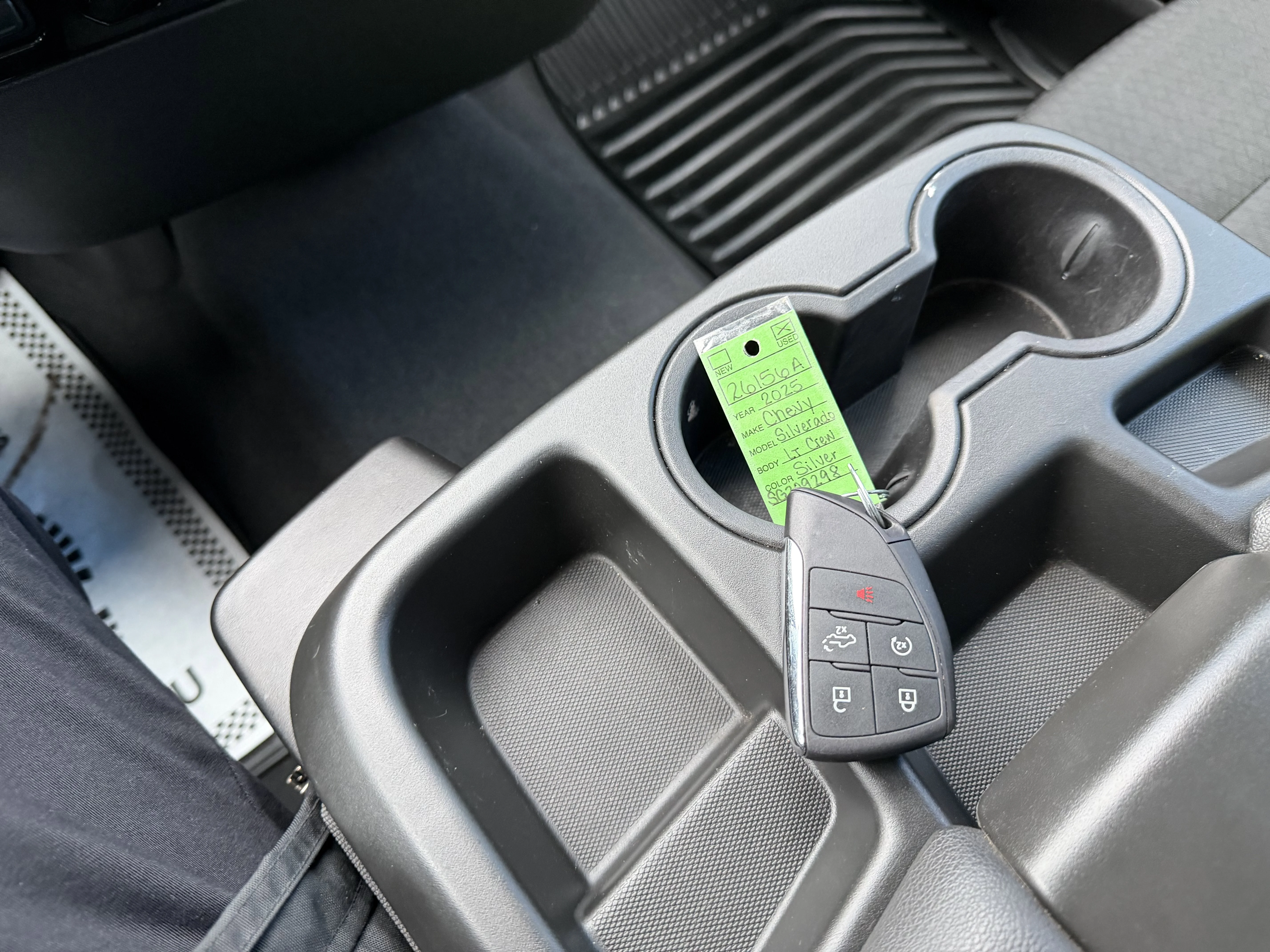 2025 Chevrolet Silverado 1500 LT - Photo 22