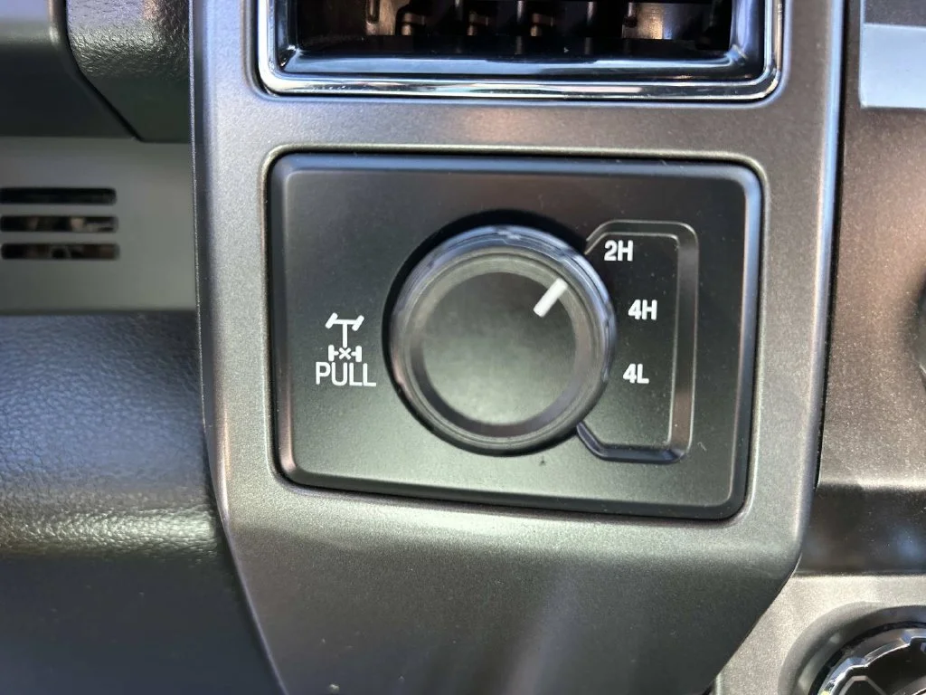 Used 2019 Black Ford XLT image 49