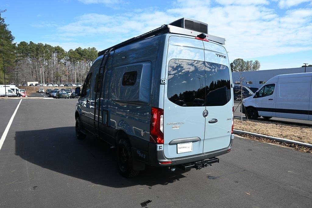 Used 2025 Blue Grey Tiffin  image 5