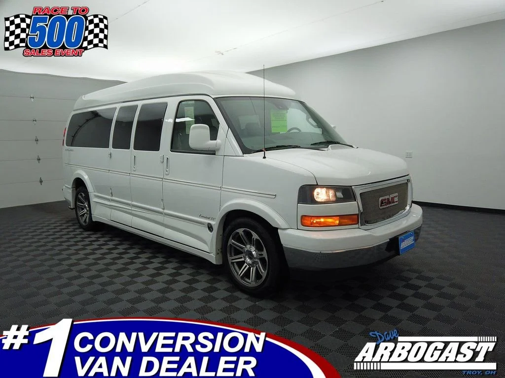 2020 GMC Savana 2500 Ext WB's photo