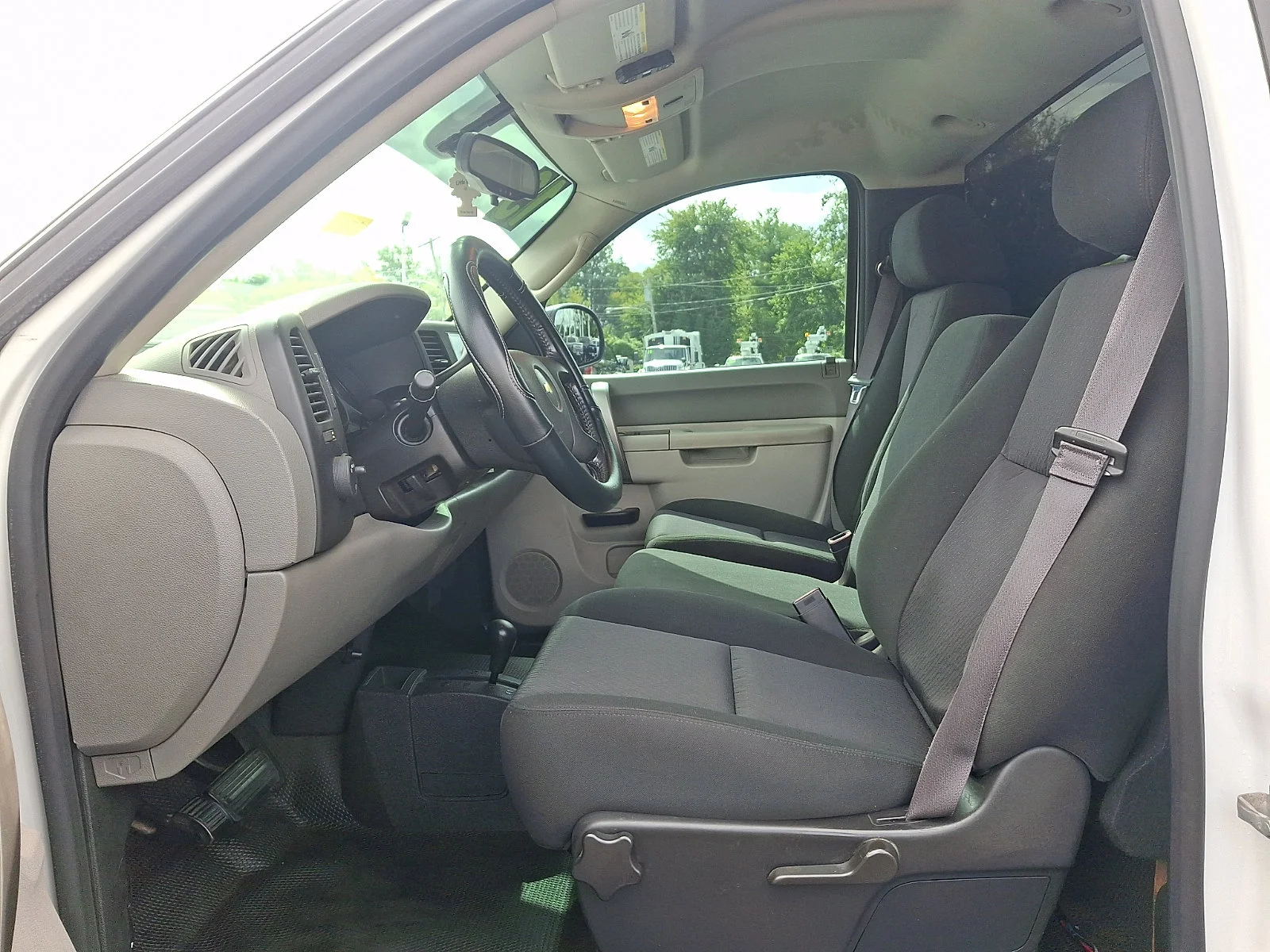 Used 2013 Summit White Chevrolet Work Truck image 20