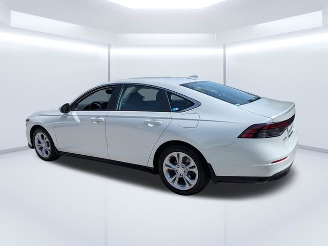 Used 2025 White Honda LX image 6
