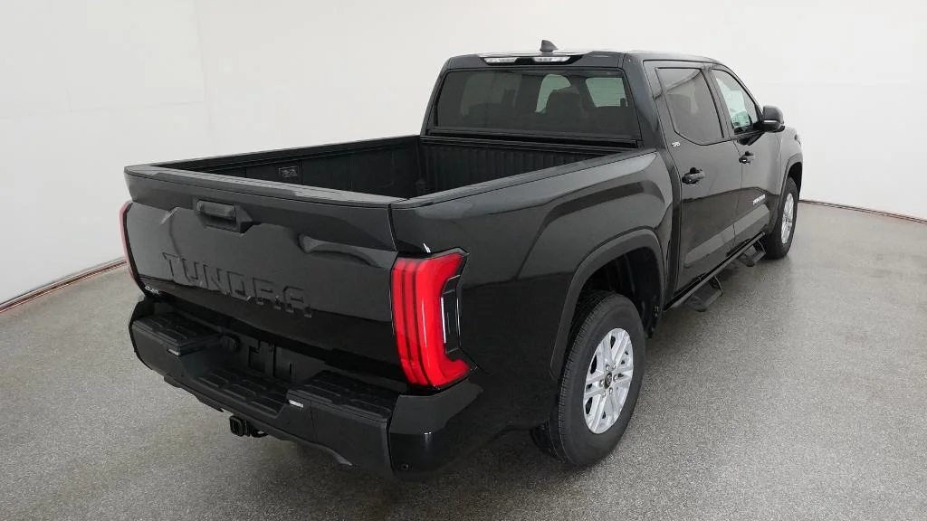 New 2026 Midnight Black Metallic Toyota SR5 image 31