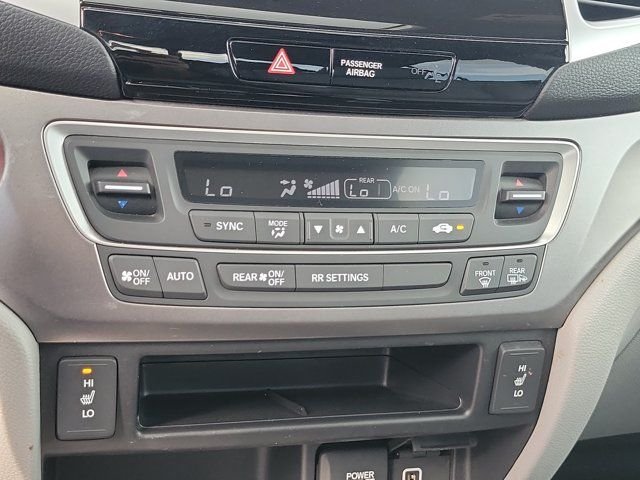 Used 2019 Obsidian Blue Pearl Honda RTL-T image 29