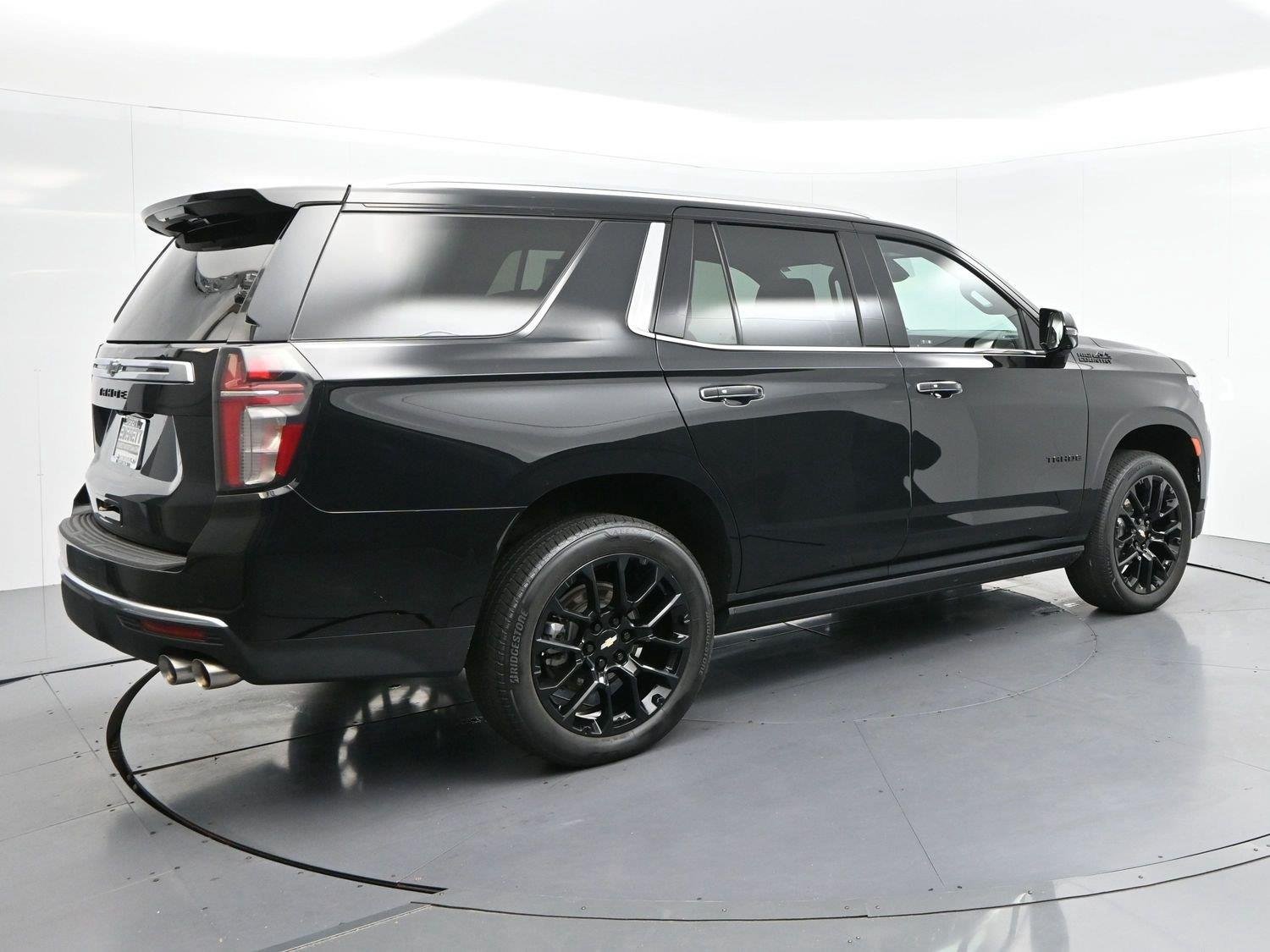 Used 2023 BLACK Chevrolet High Country image 7