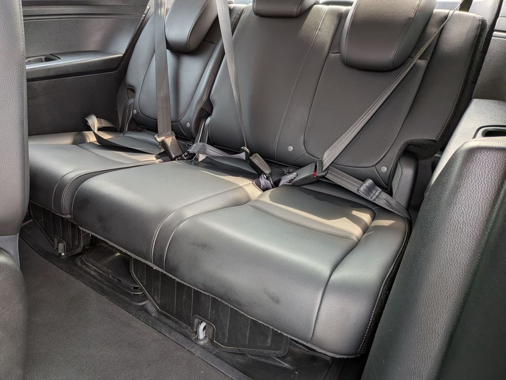 Used 2025 Silver Honda EX-L image 29