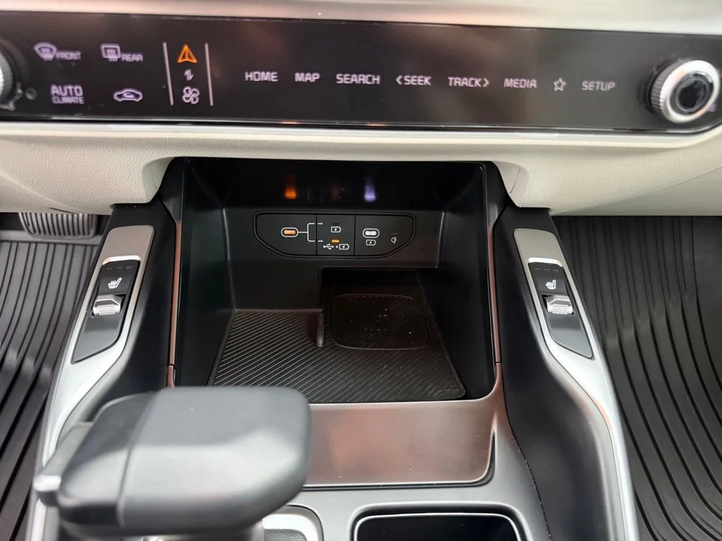 Used 2025 White Kia EX image 30