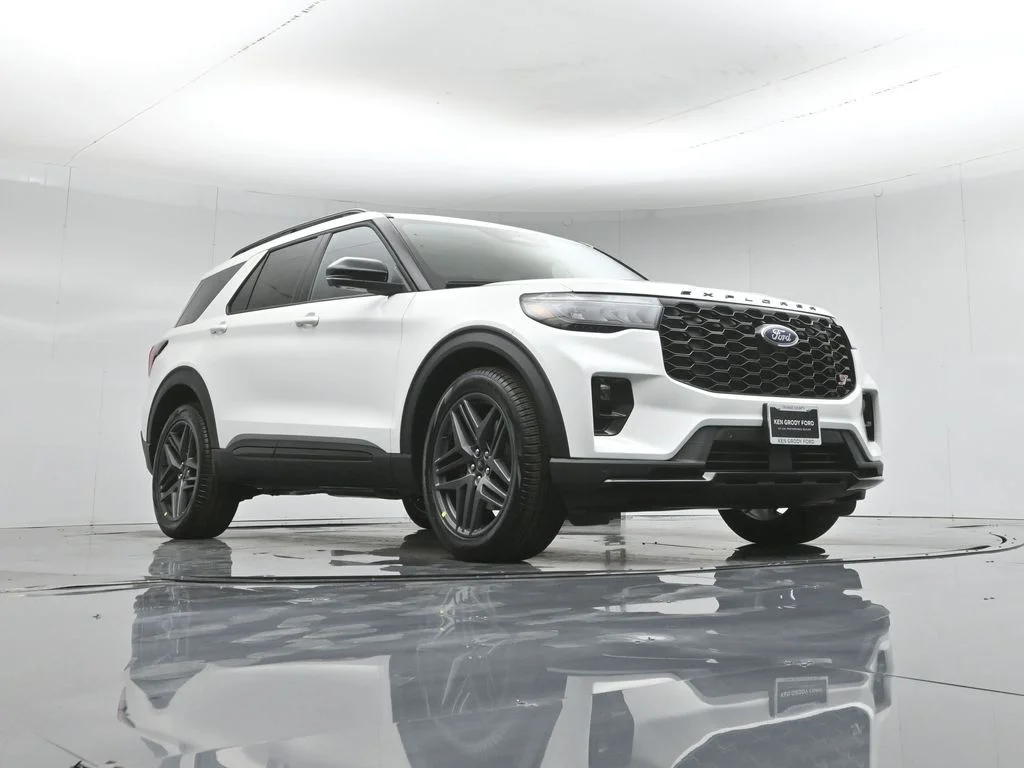 New 2026 Star White Metallic Tri-Coat Ford ST image 46