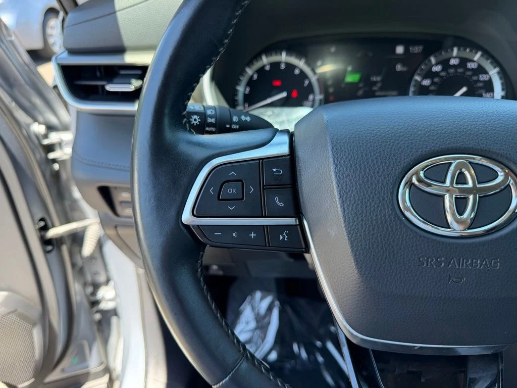 2021 Toyota Highlander XLE - Photo 15