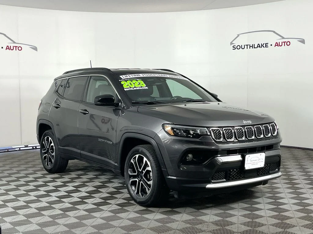 Used 2023 Gray Jeep Limited image 2