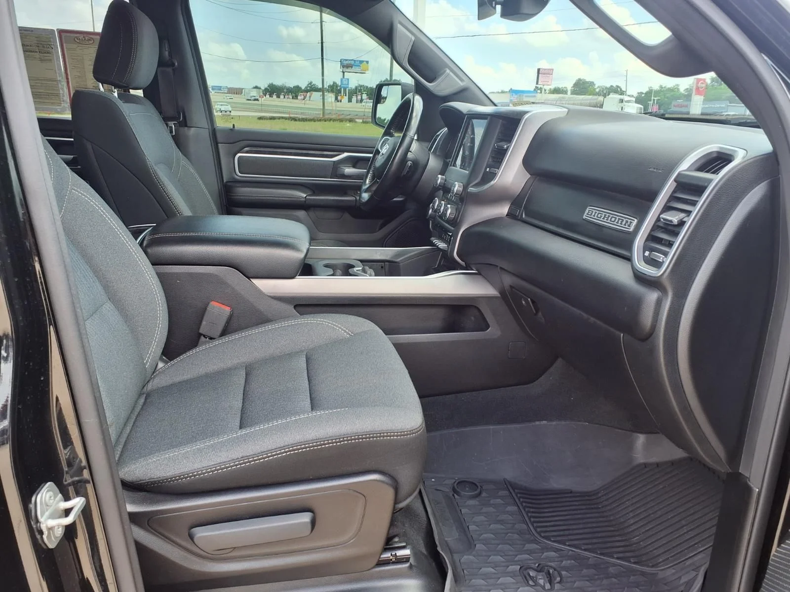 Used 2021 Black Ram Big Horn/Lone Star image 19