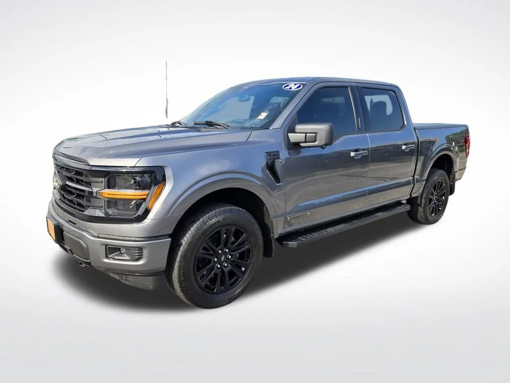 Used 2024 Gray Ford XLT image 9