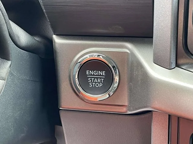 New 2026 Carbonized Gray Metallic Ford XLT image 30