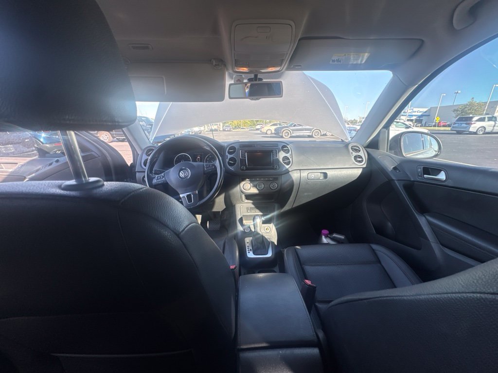 Used 2017 Gray Volkswagen 2.0T S image 25