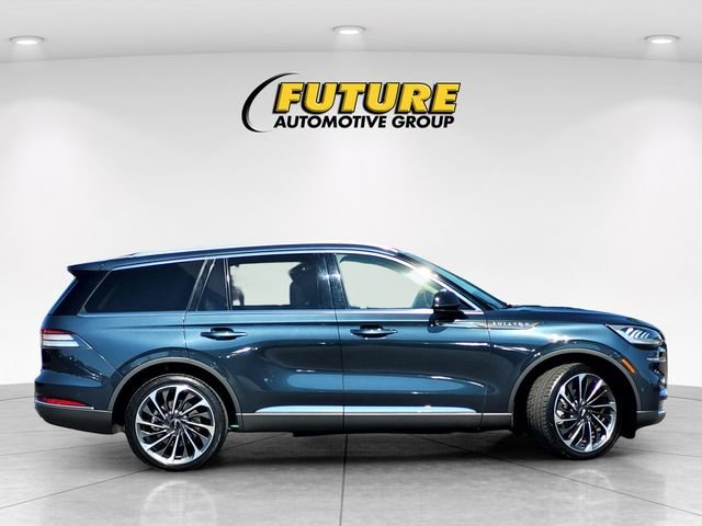 Used 2023 Blue Lincoln Reserve image 3