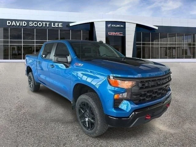 Used 2024 Glacier Blue Metallic Chevrolet Custom Trail Boss image 5