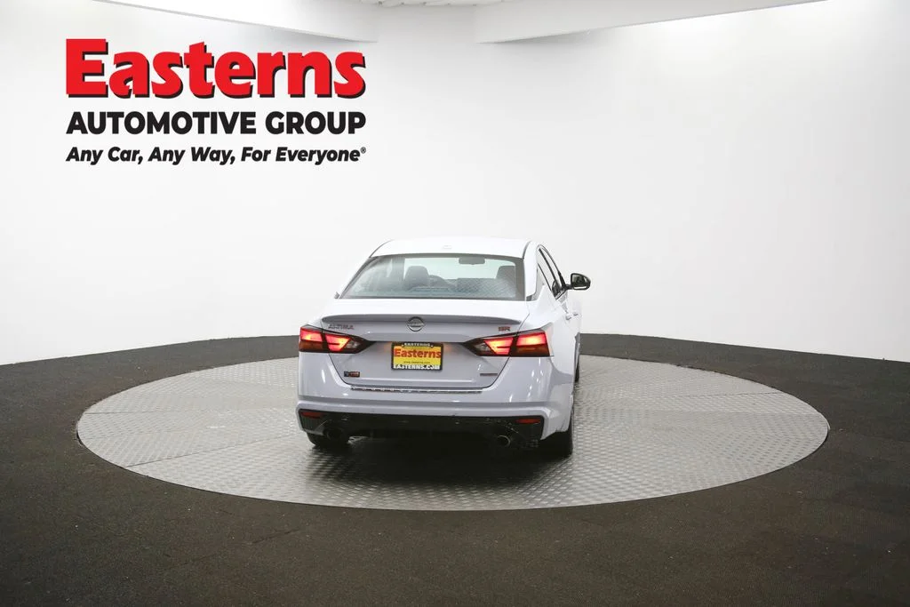 Used 2023 Gray Nissan 2.0 SR image 37