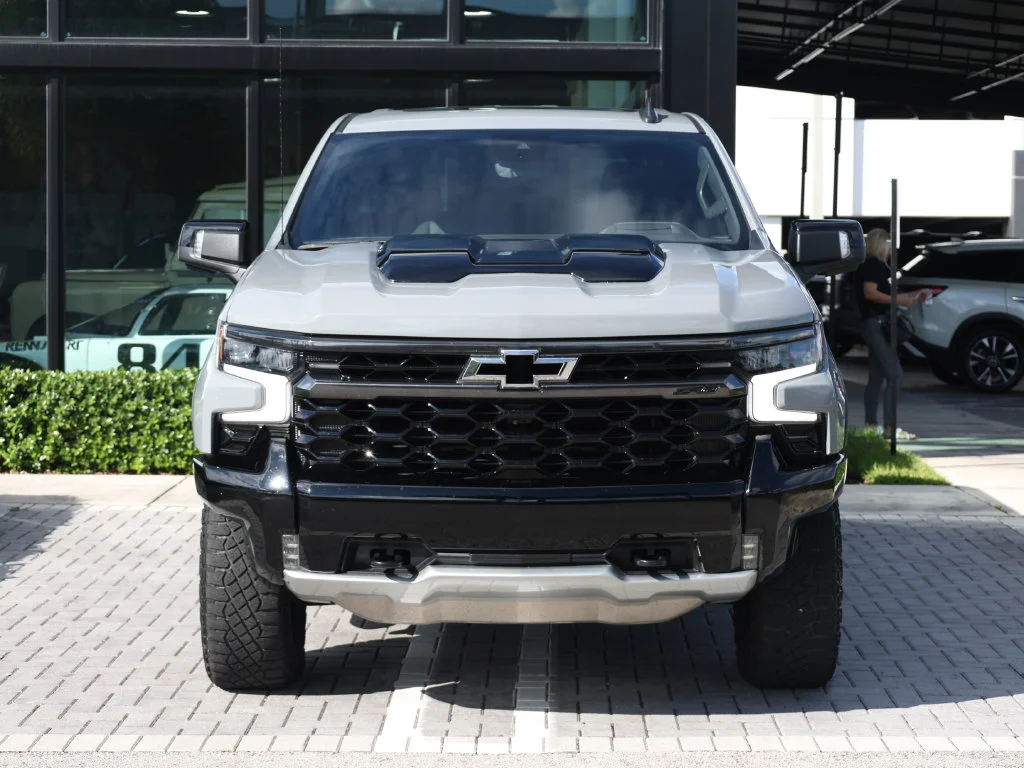 Used 2024 Gray Chevrolet ZR2 image 3