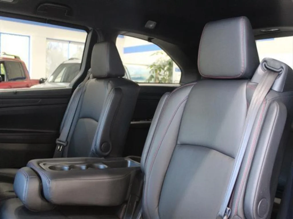2023 Honda Odyssey SPORT - Photo 16